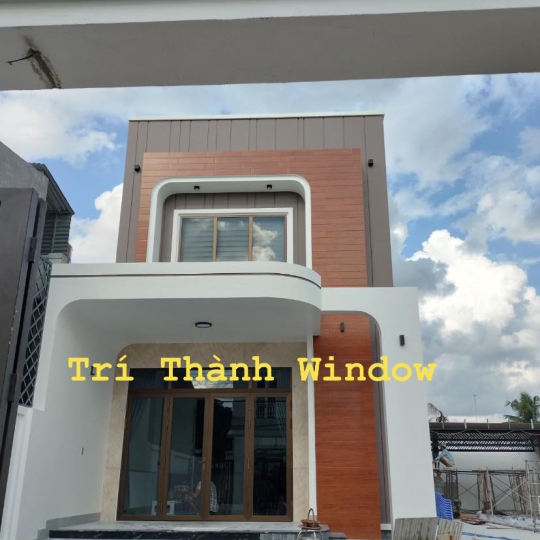 CỬA NHÔM NHẬT